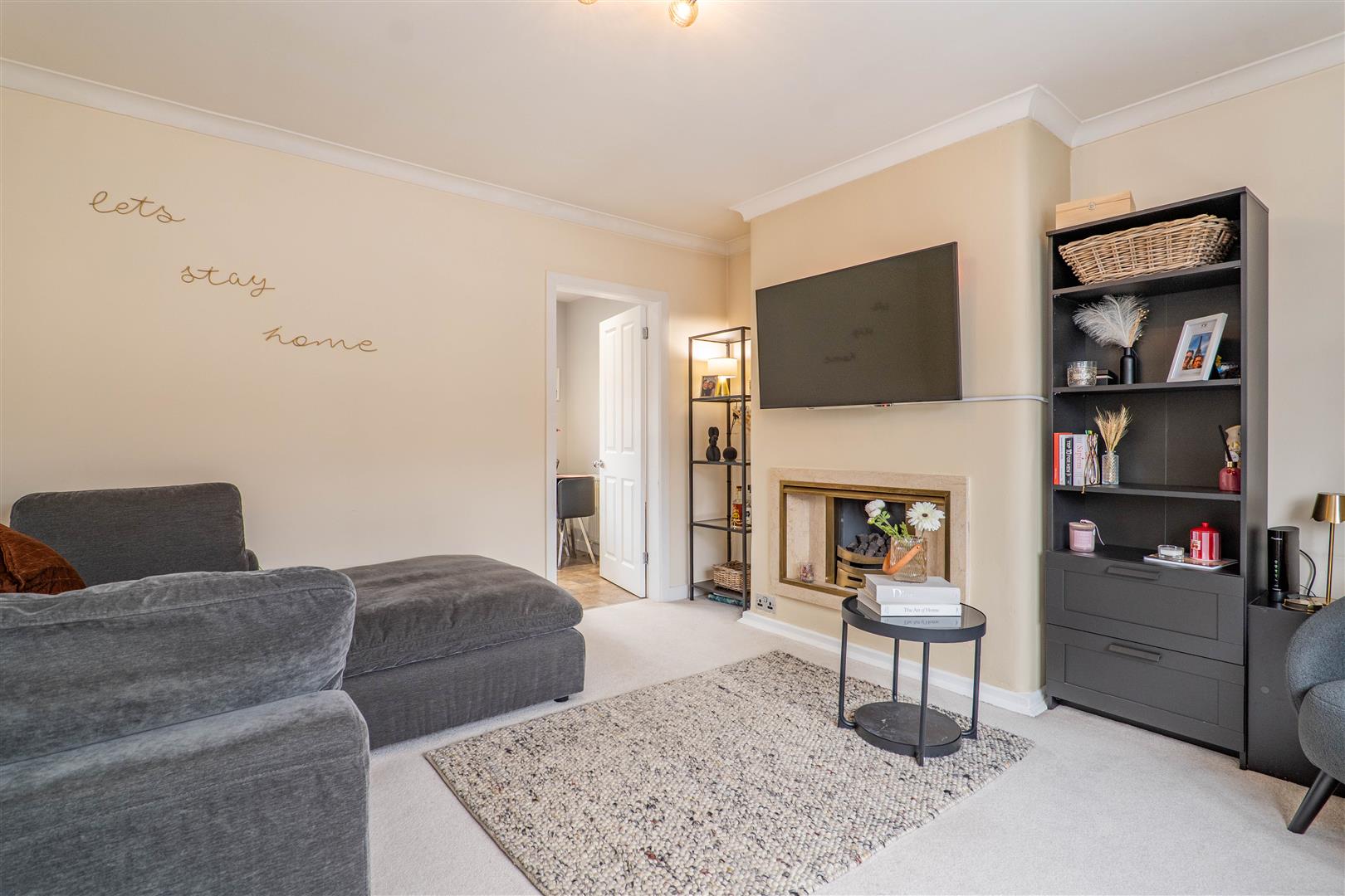2 bed property in Devon Close, Preston